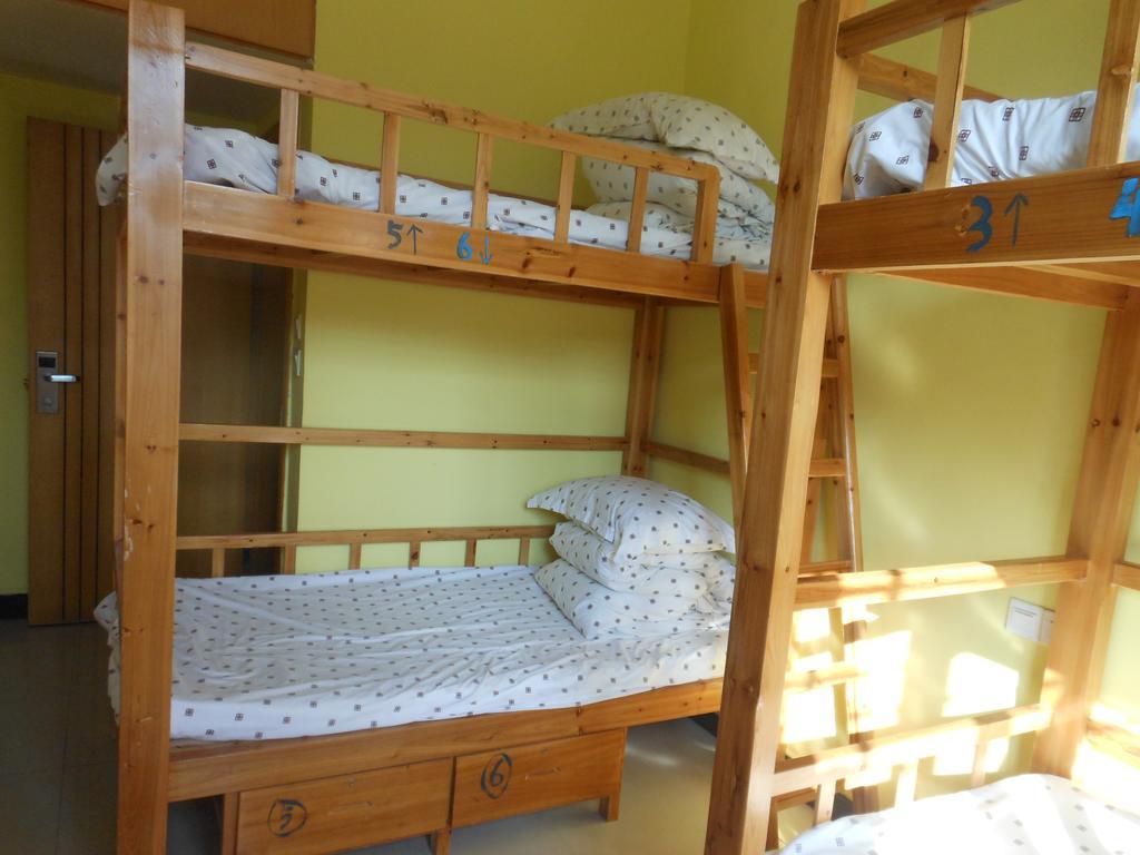 Yangshuo Travellers Land Youth Hostel ภายนอก รูปภาพ
