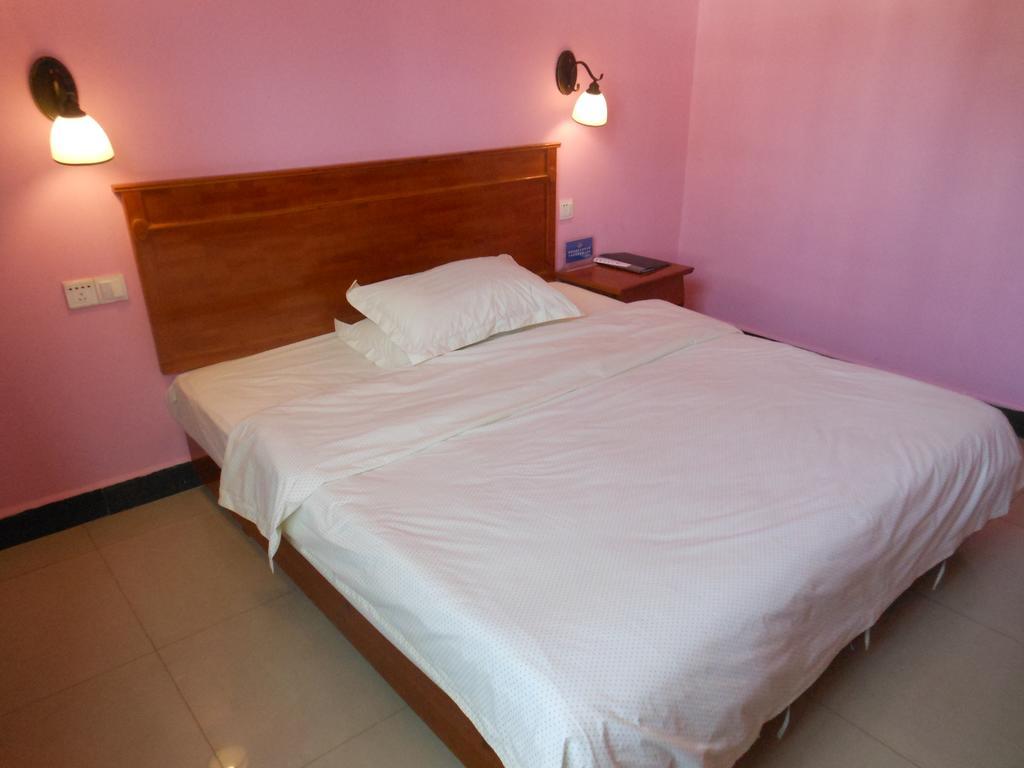 Yangshuo Travellers Land Youth Hostel ภายนอก รูปภาพ