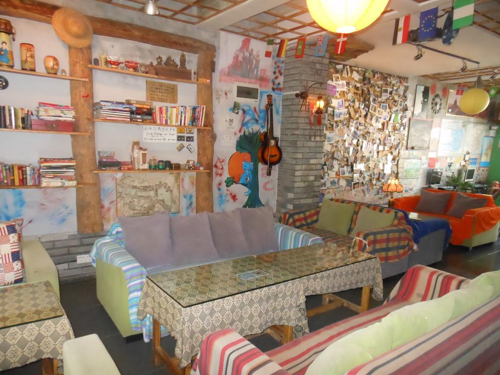 Yangshuo Travellers Land Youth Hostel ภายนอก รูปภาพ
