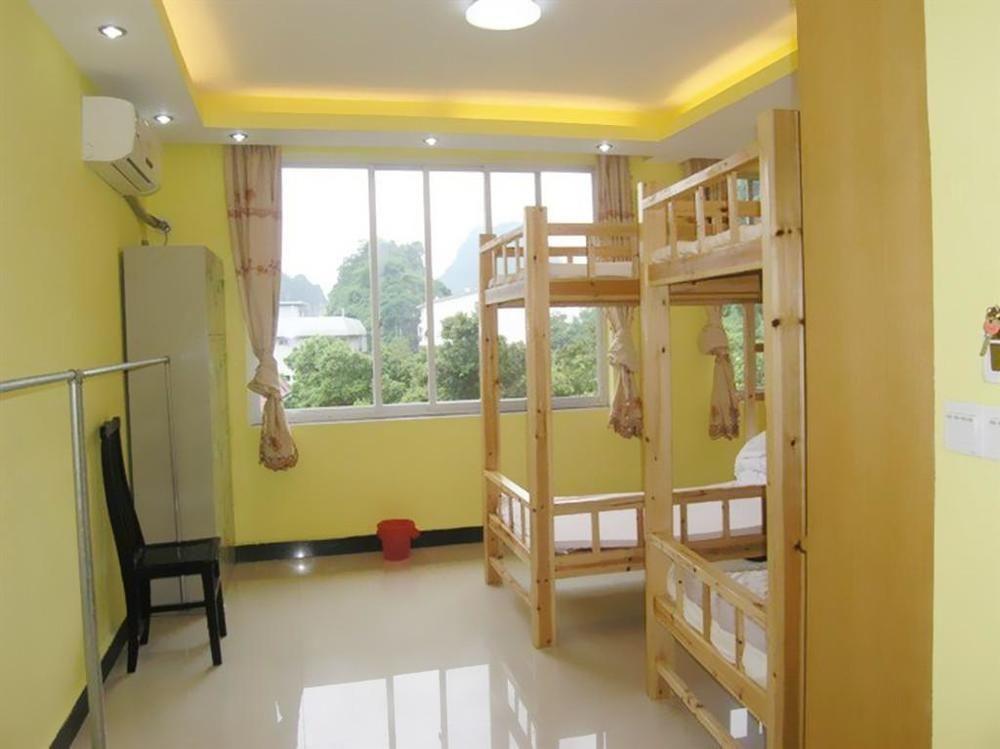 Yangshuo Travellers Land Youth Hostel ภายนอก รูปภาพ