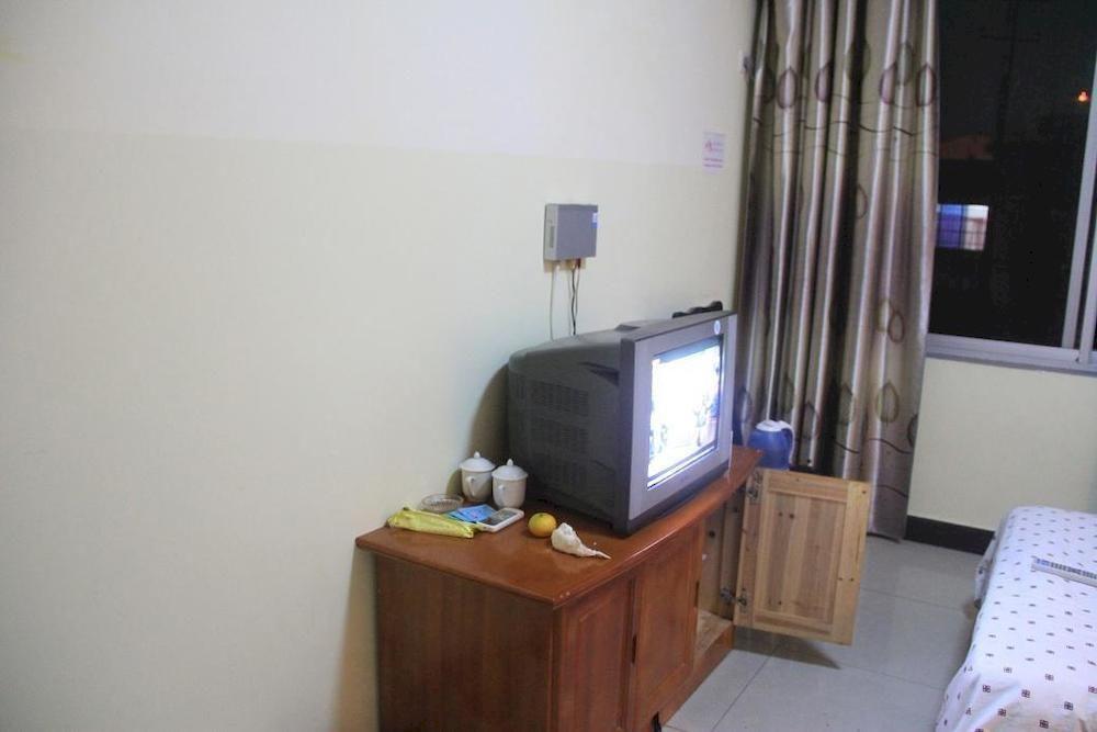 Yangshuo Travellers Land Youth Hostel ภายนอก รูปภาพ