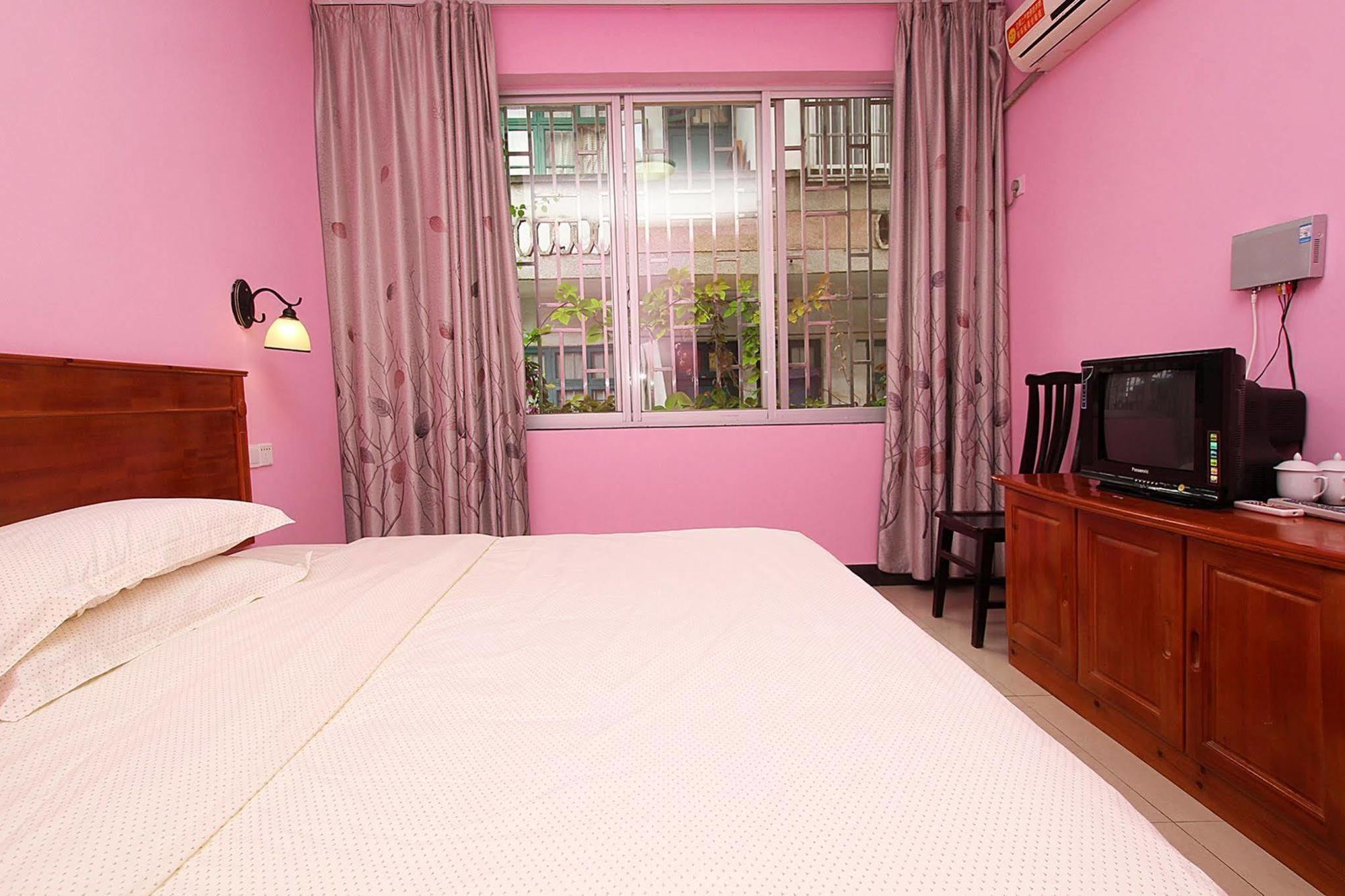 Yangshuo Travellers Land Youth Hostel ภายนอก รูปภาพ