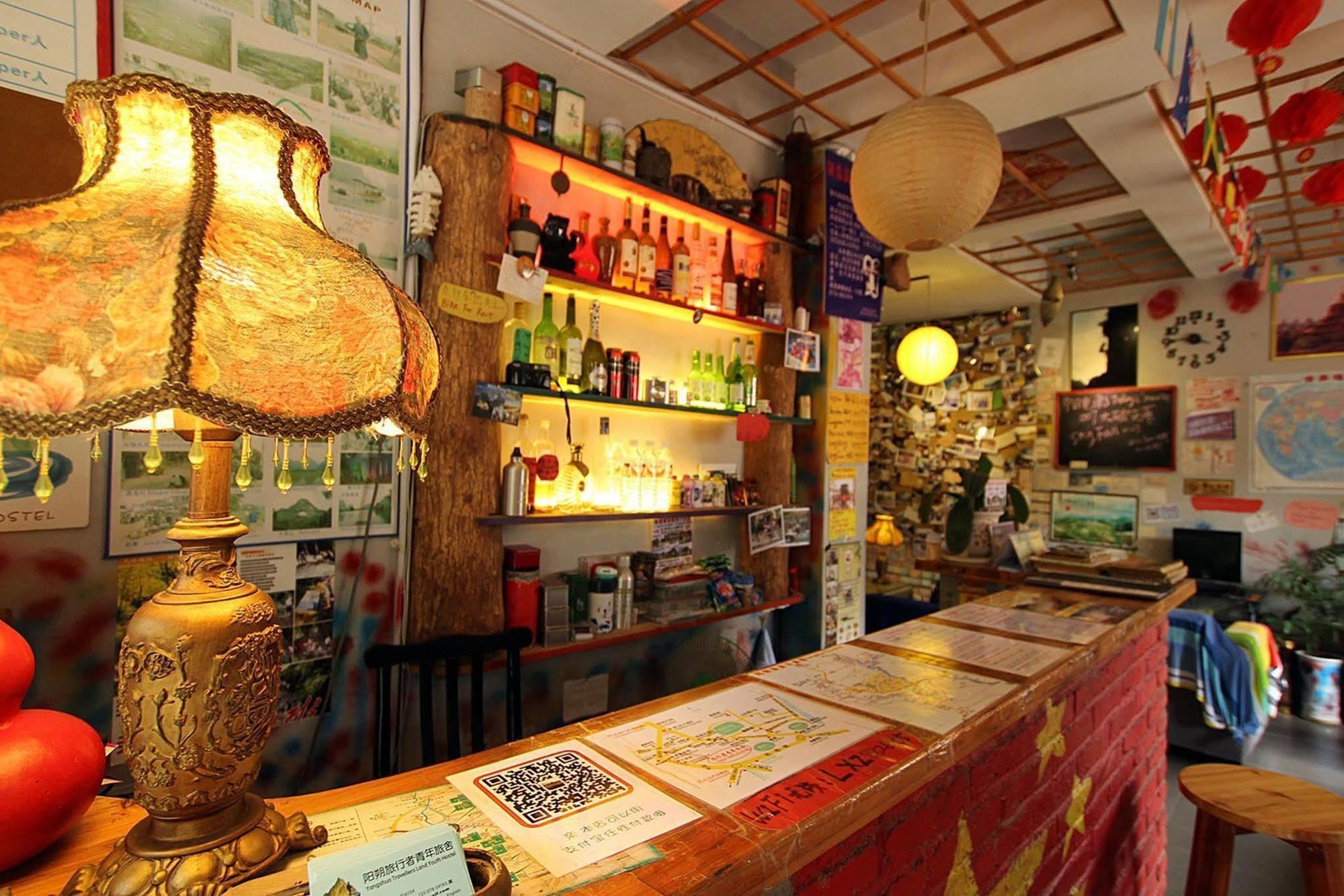 Yangshuo Travellers Land Youth Hostel ภายนอก รูปภาพ
